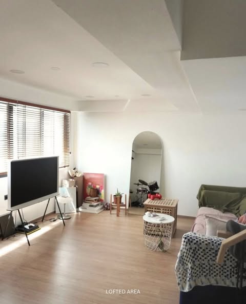 Threee Storey House For Rent