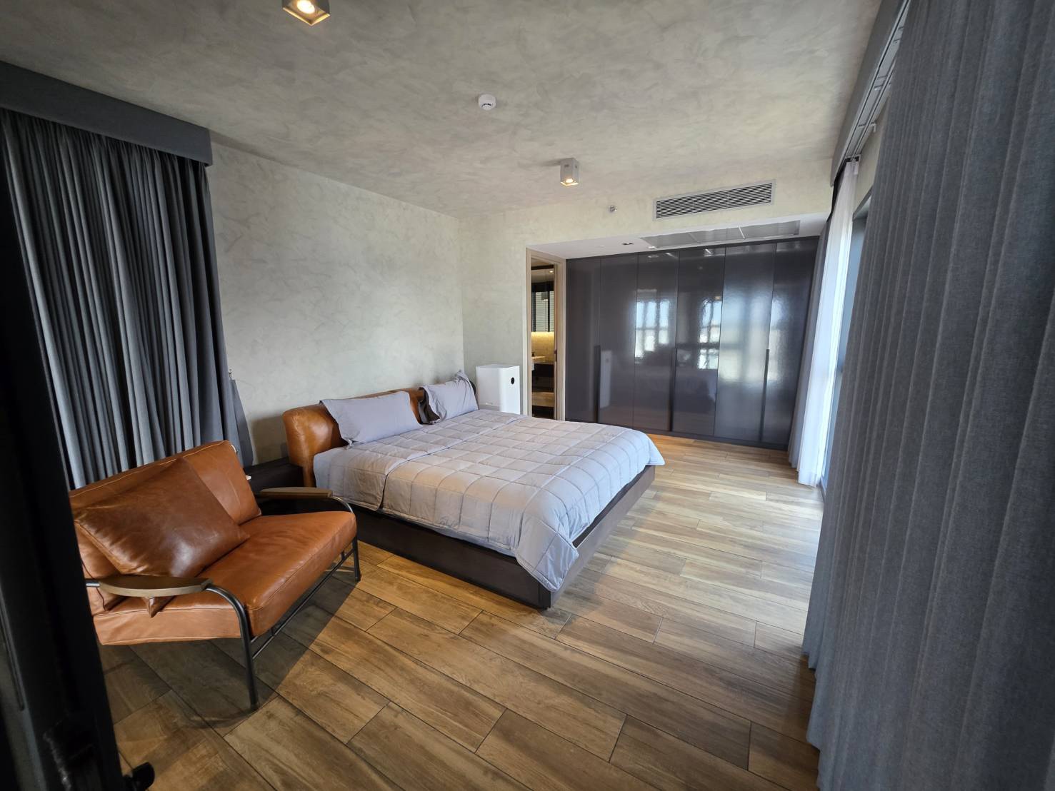 Duplex Three Bedroom Apartment For Rent