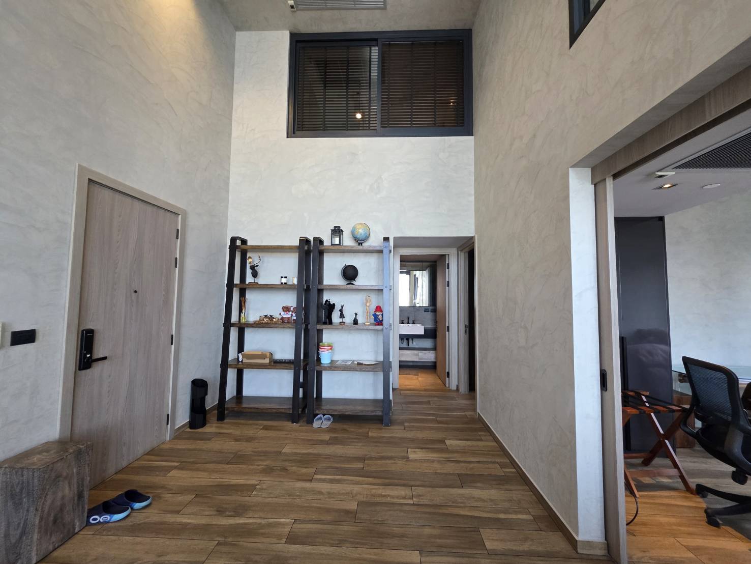 Duplex Three Bedroom Apartment For Rent