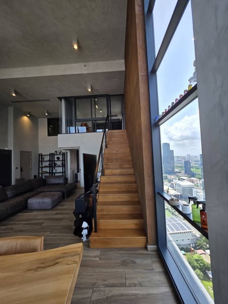 Duplex Three Bedroom Apartment For Rent