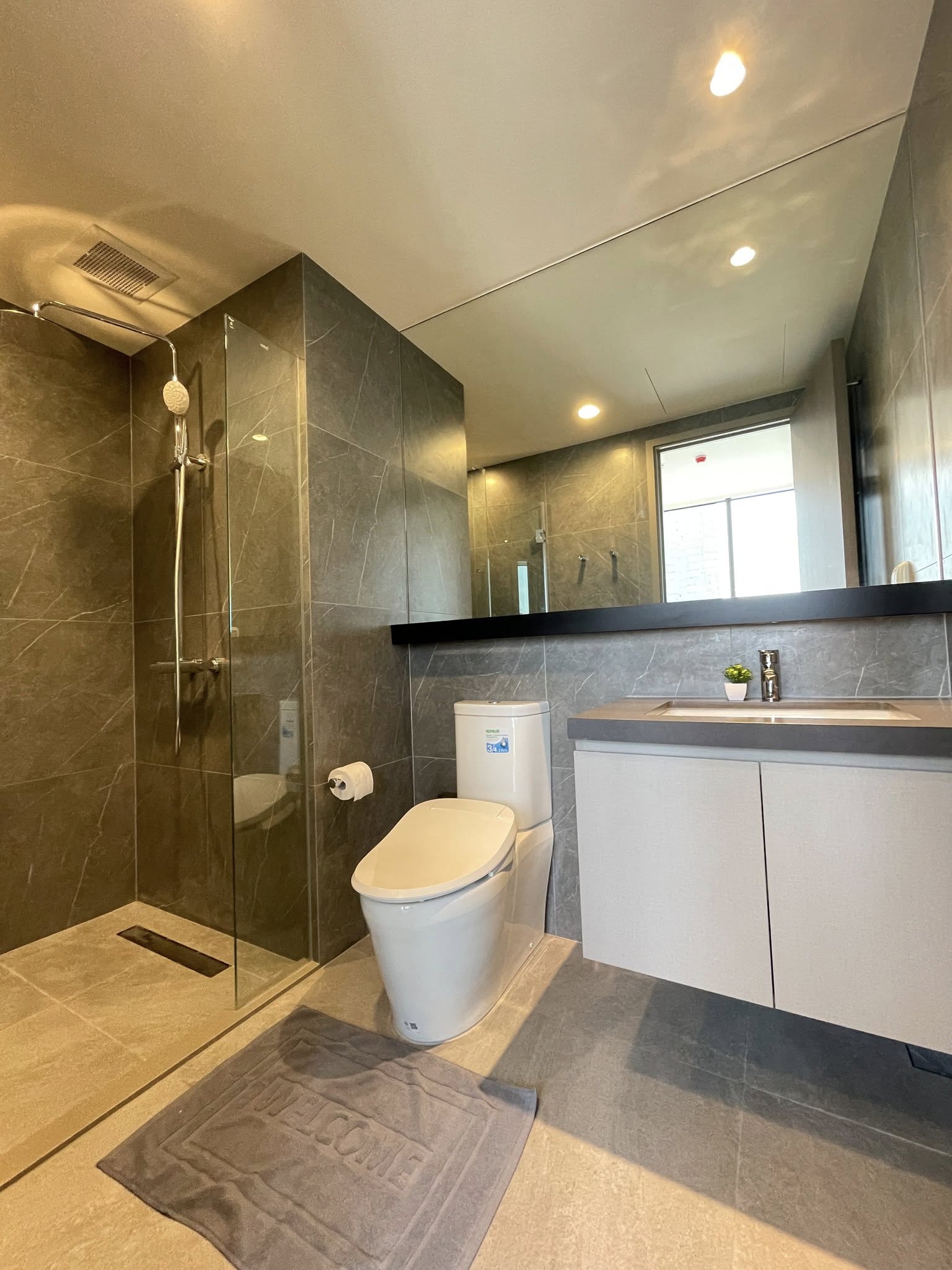 One Bedroom Condo For Rent