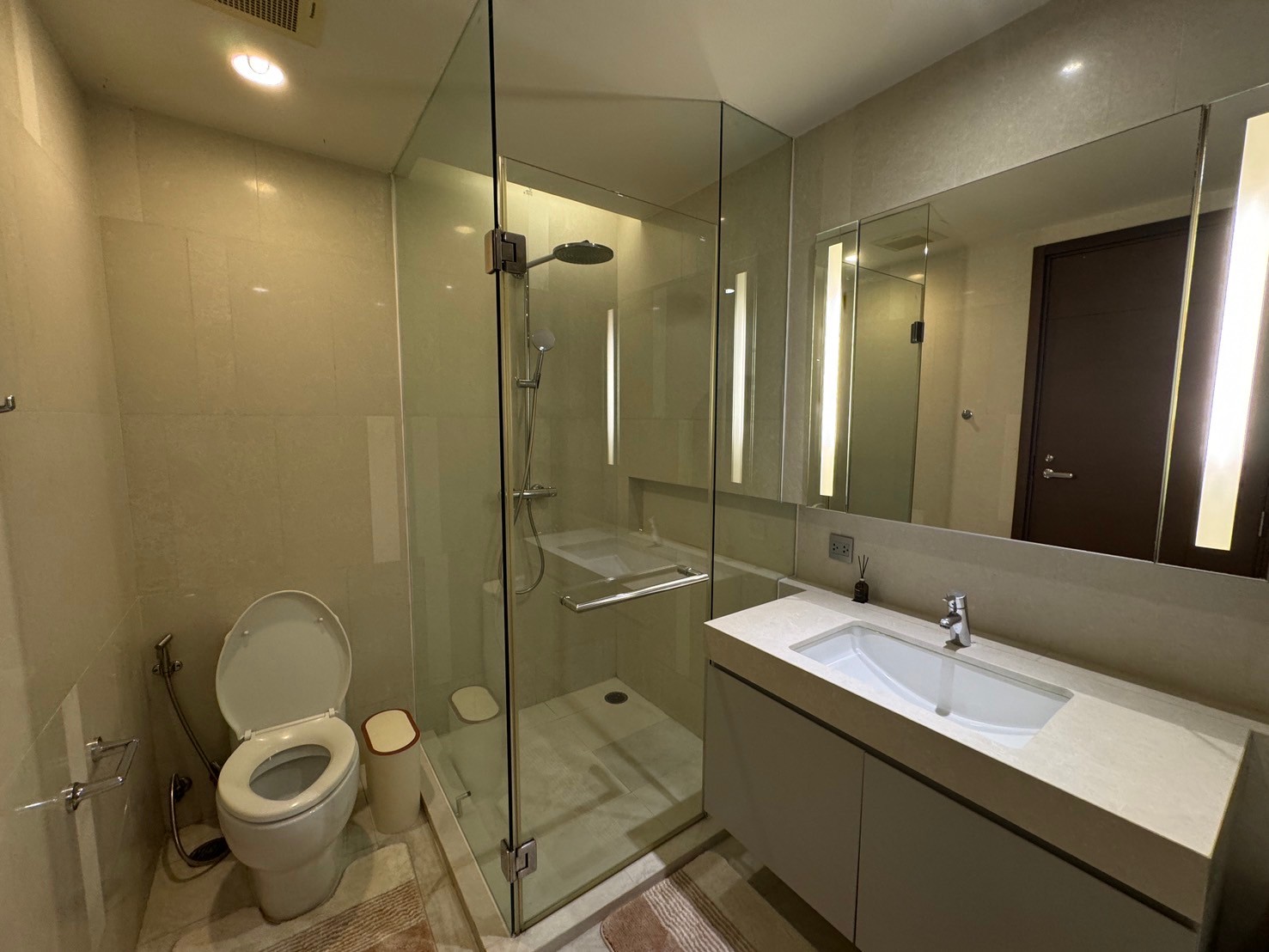 One Bedroom Condo For Rent