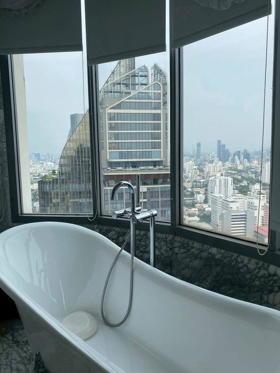 Luxury Pent House For Rent
