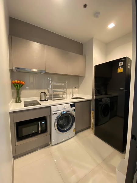 One Bedroom Condo For Rent