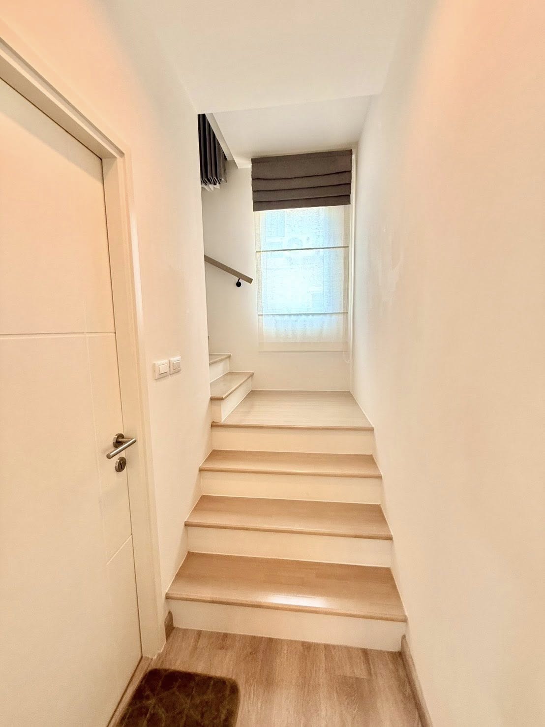 Detached House For Rent