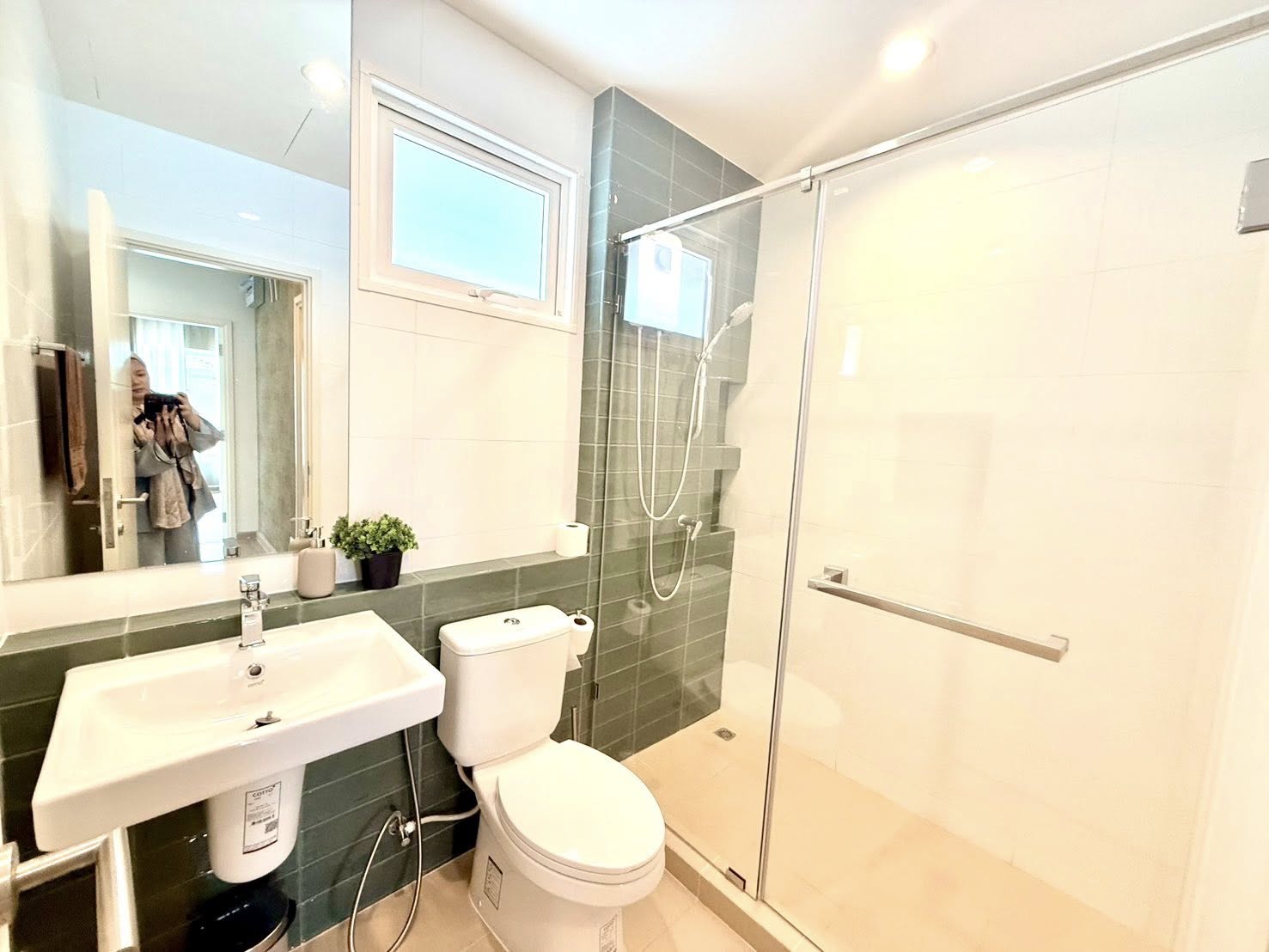Detached House For Rent