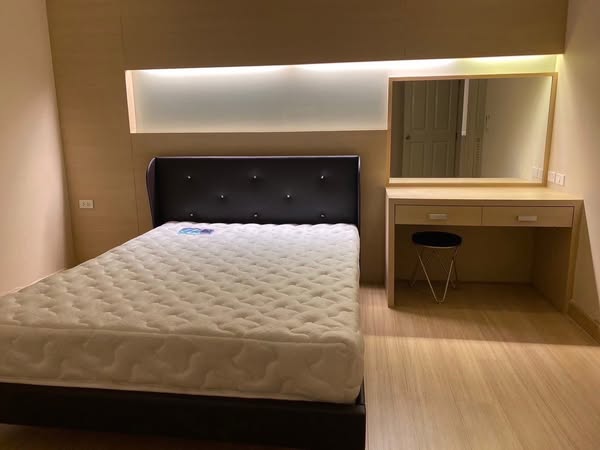 Large Two Bedroom Apartment For Rent