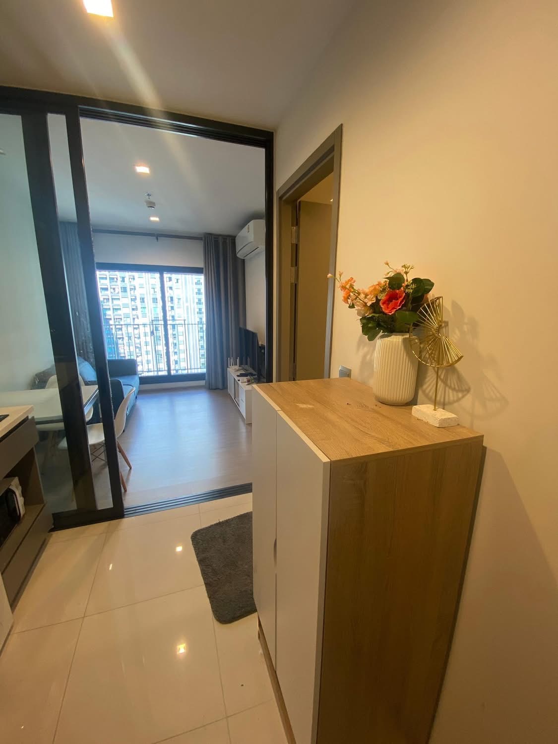 One Bedroom Condo For Rent