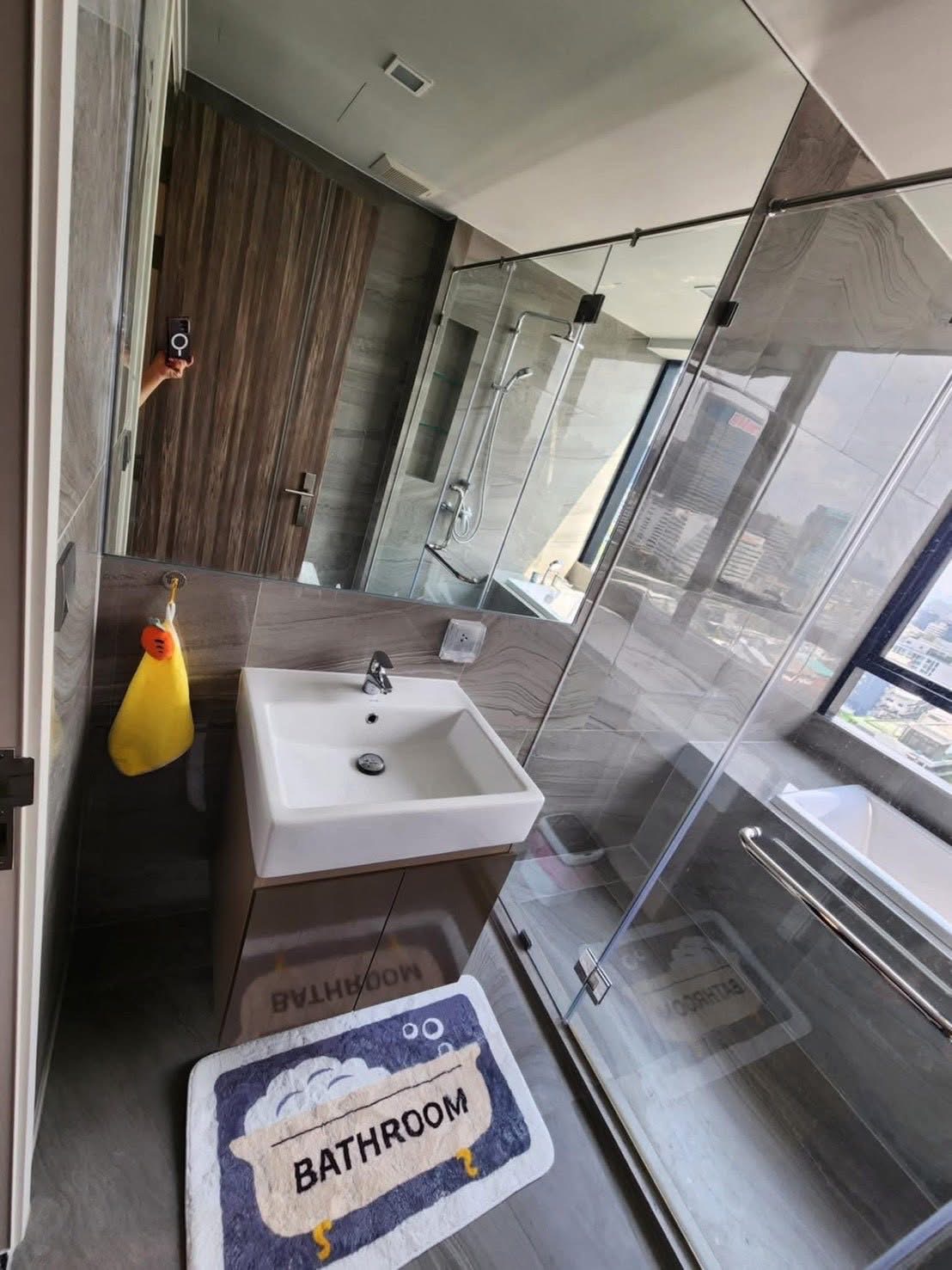 One Bedroom Apartment For Rent