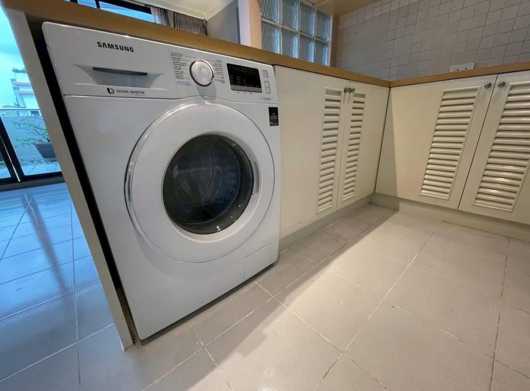 Large Two Bedroom Apartment For Rent