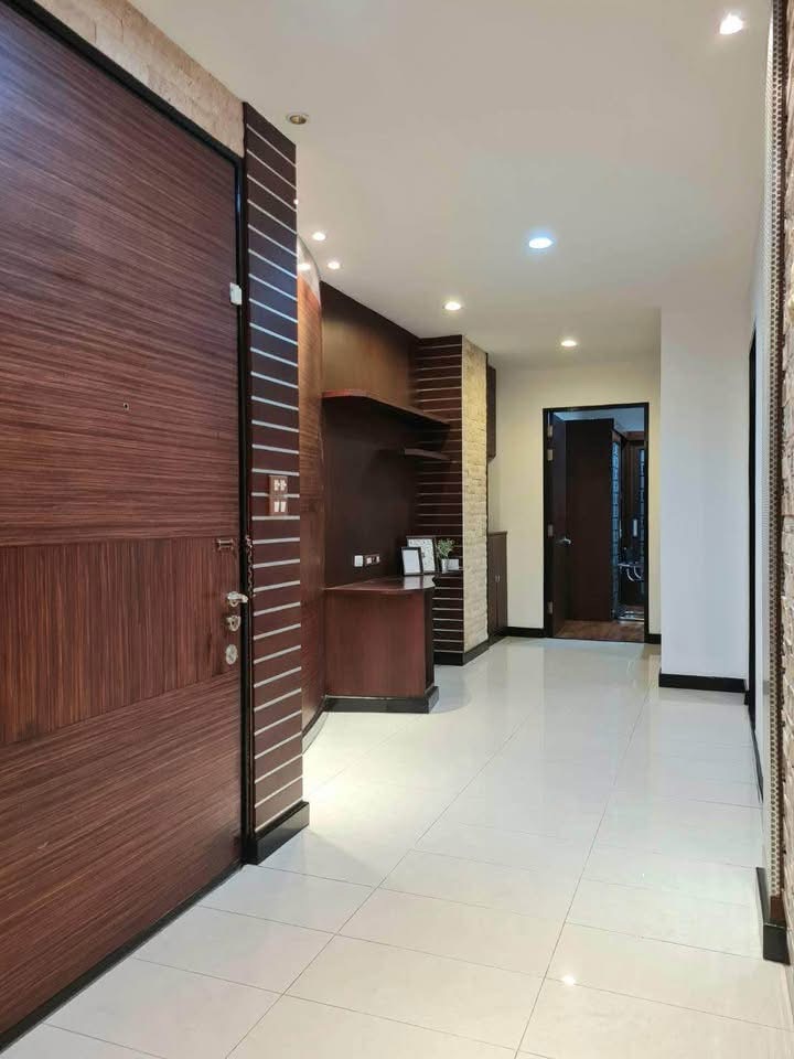 Two Bedroom Condo For Rent
