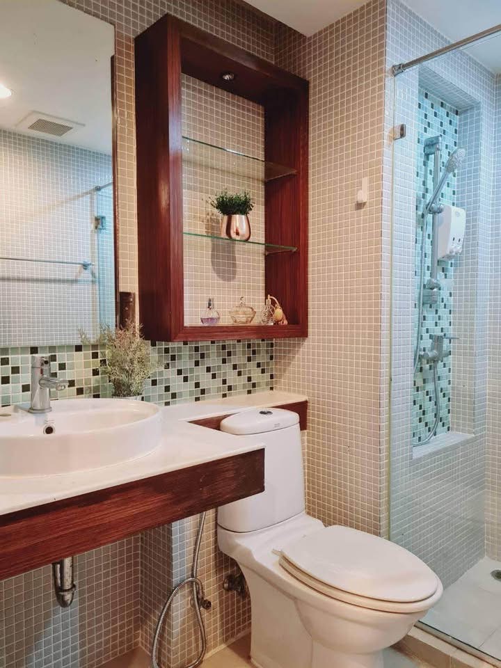 Two Bedroom Condo For Rent