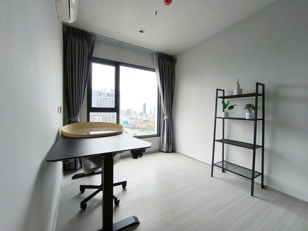 One Bedroom Condo For Rent