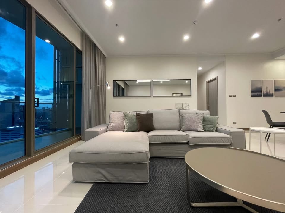 Large Three Bedroom Apartment For Rent