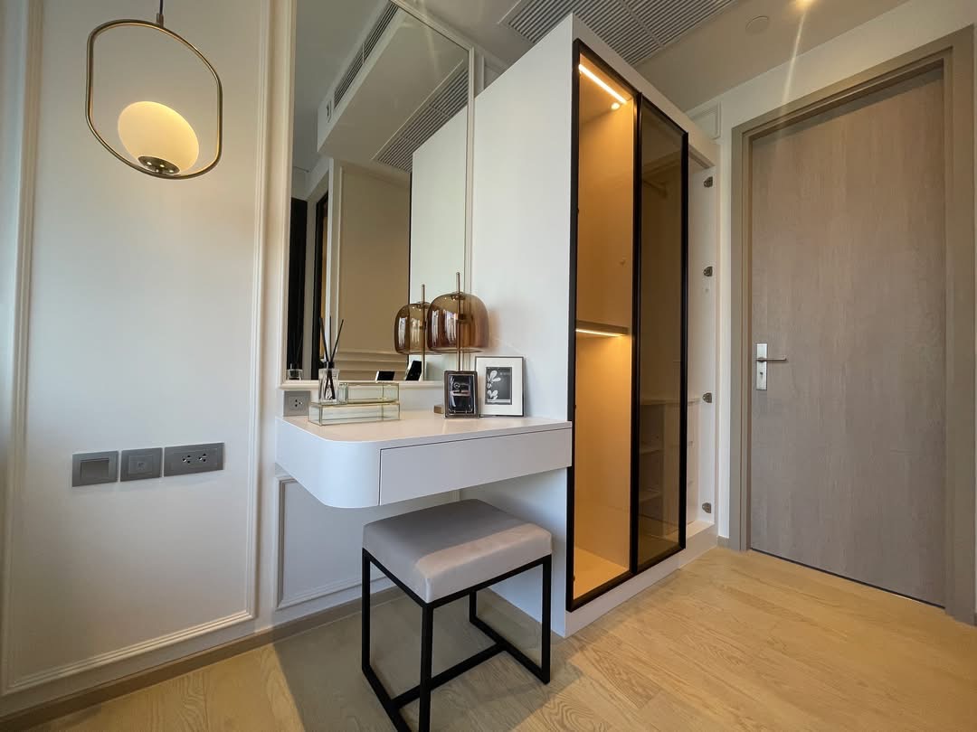 One Bedroom Condo For Rent