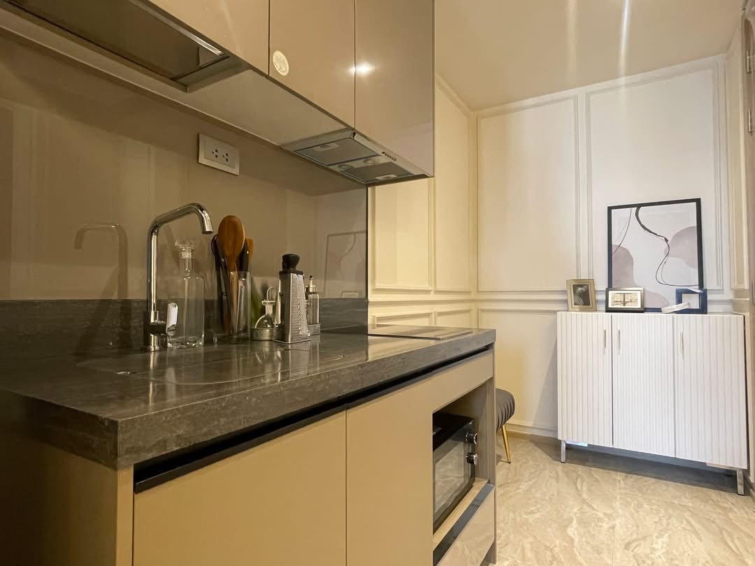 One Bedroom Condo For Rent