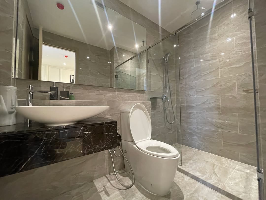 One Bedroom Condo For Rent