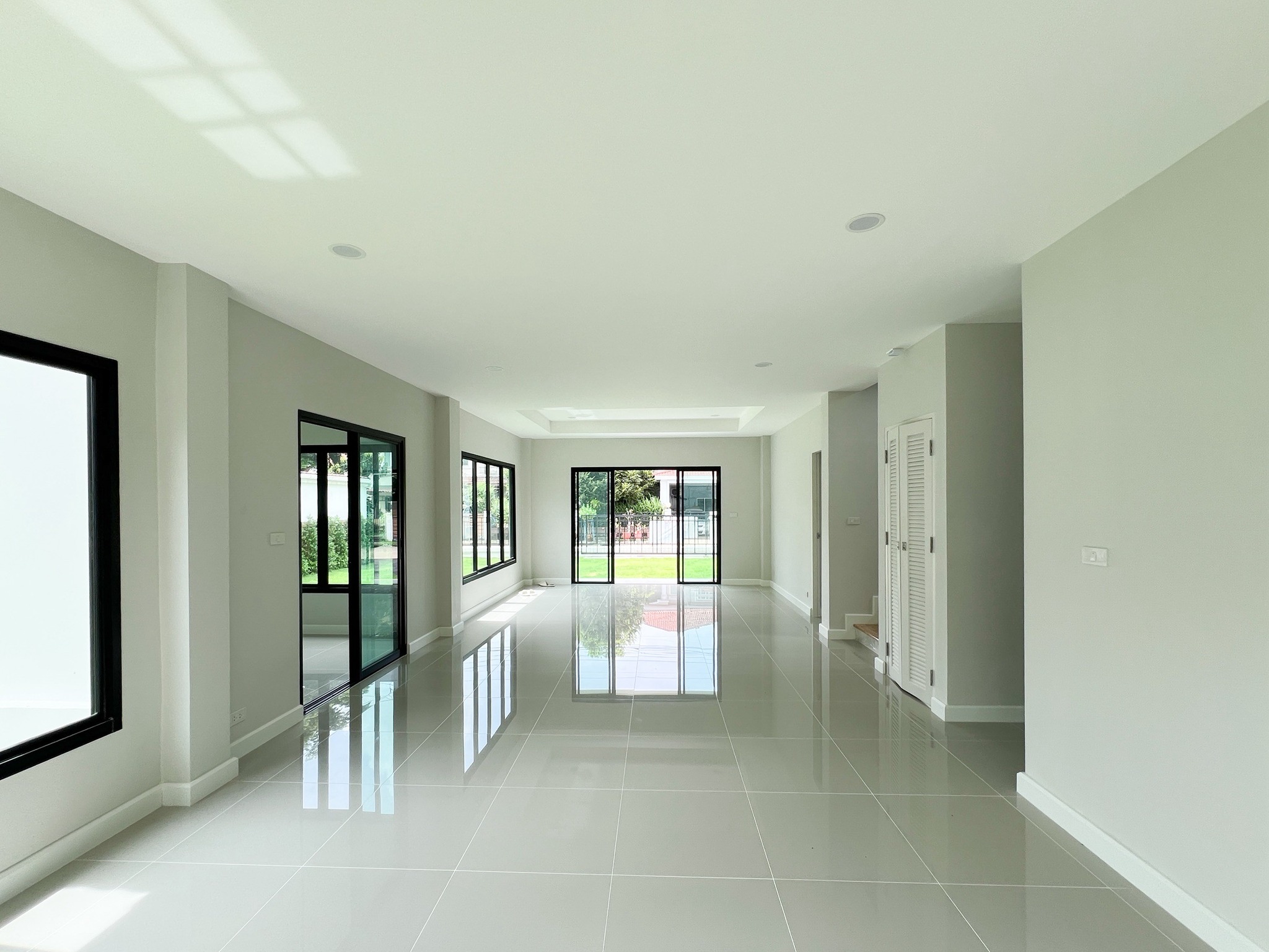 Detached House for Sale