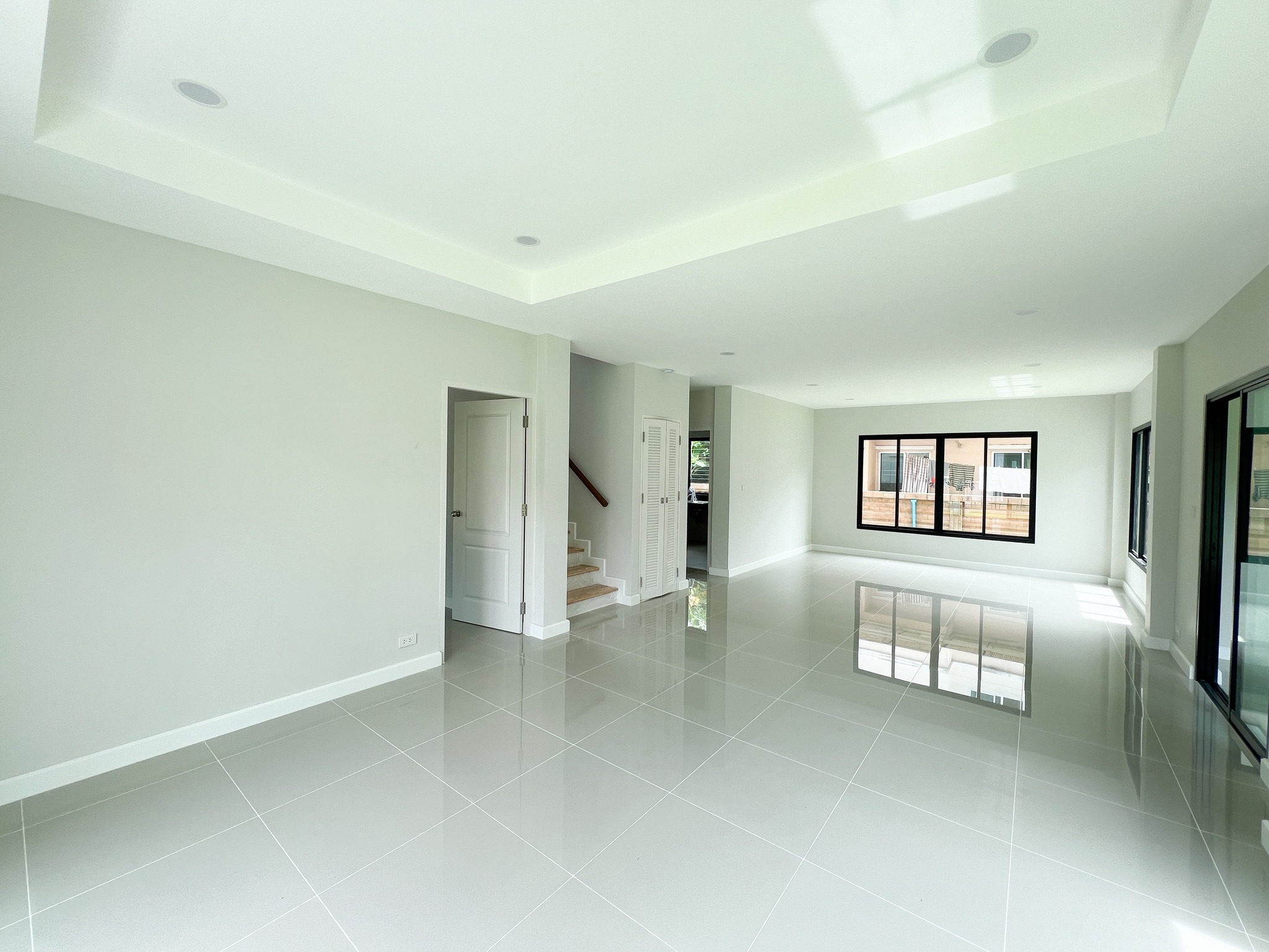 Detached House for Sale