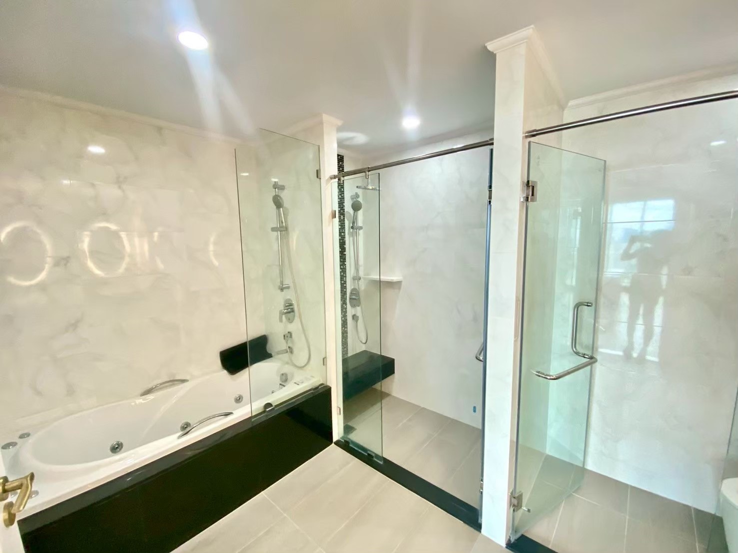 Pent House For Rent
