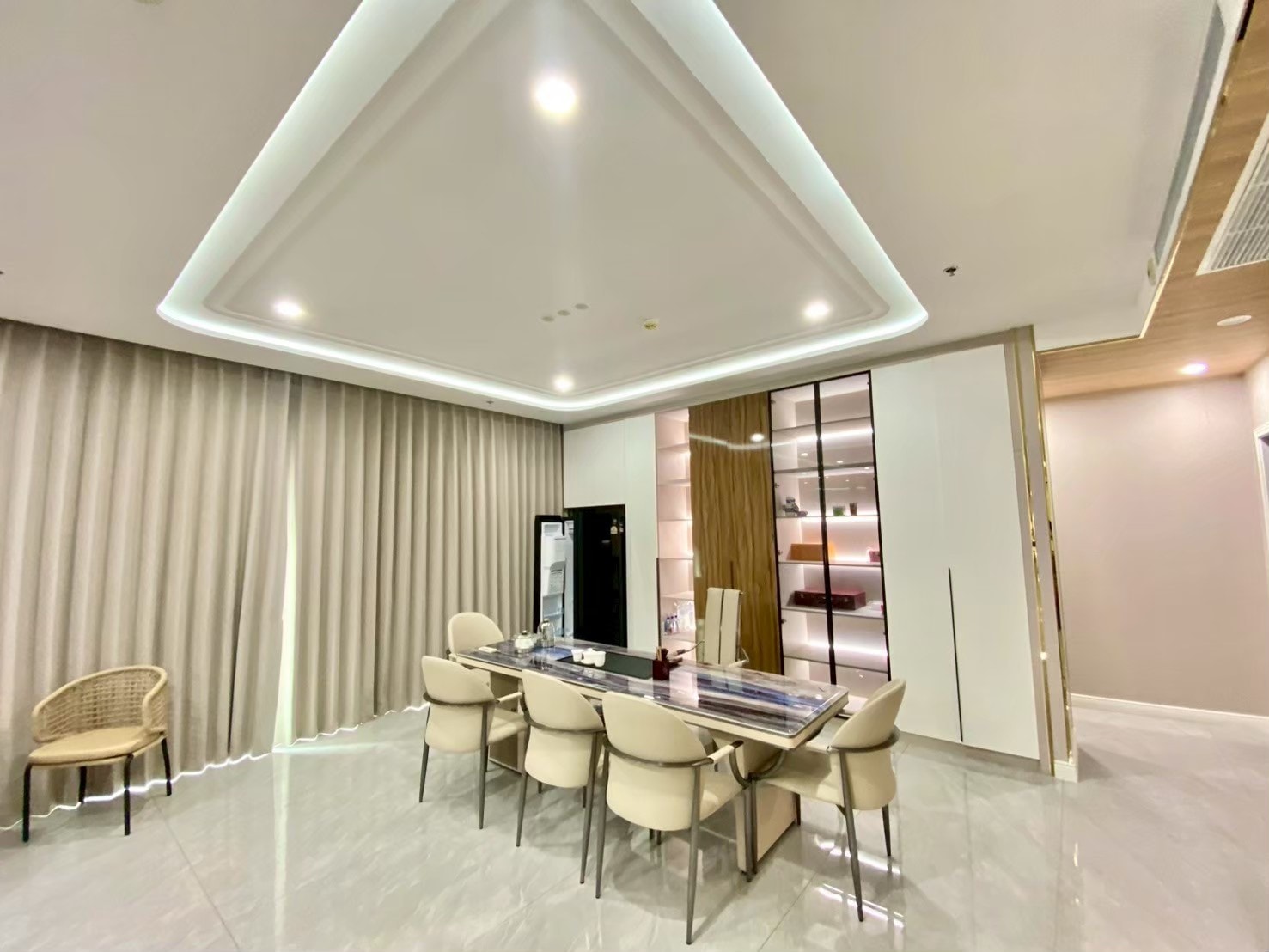 Pent House For Rent