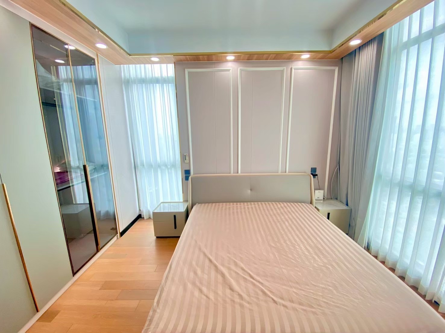 Pent House For Rent