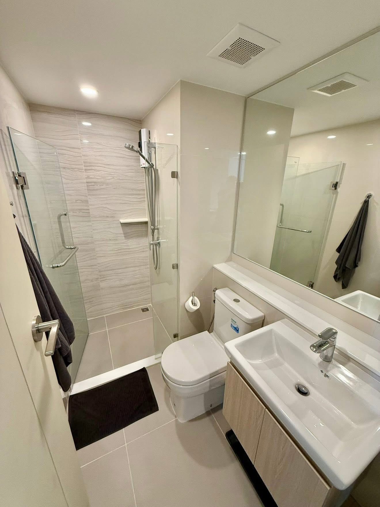 Duplex Two Bedroom Apartment For Rent 