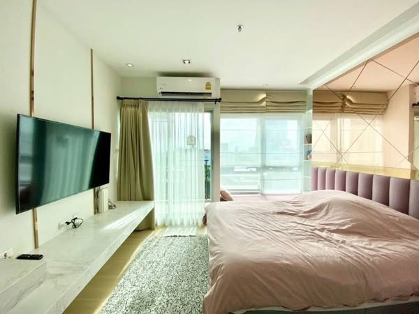 One Bedroom Condo For Rent