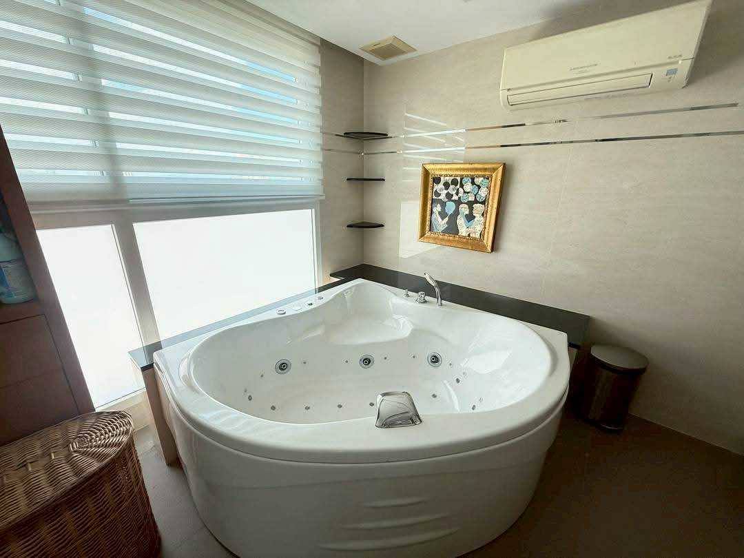 Pent House For Sale