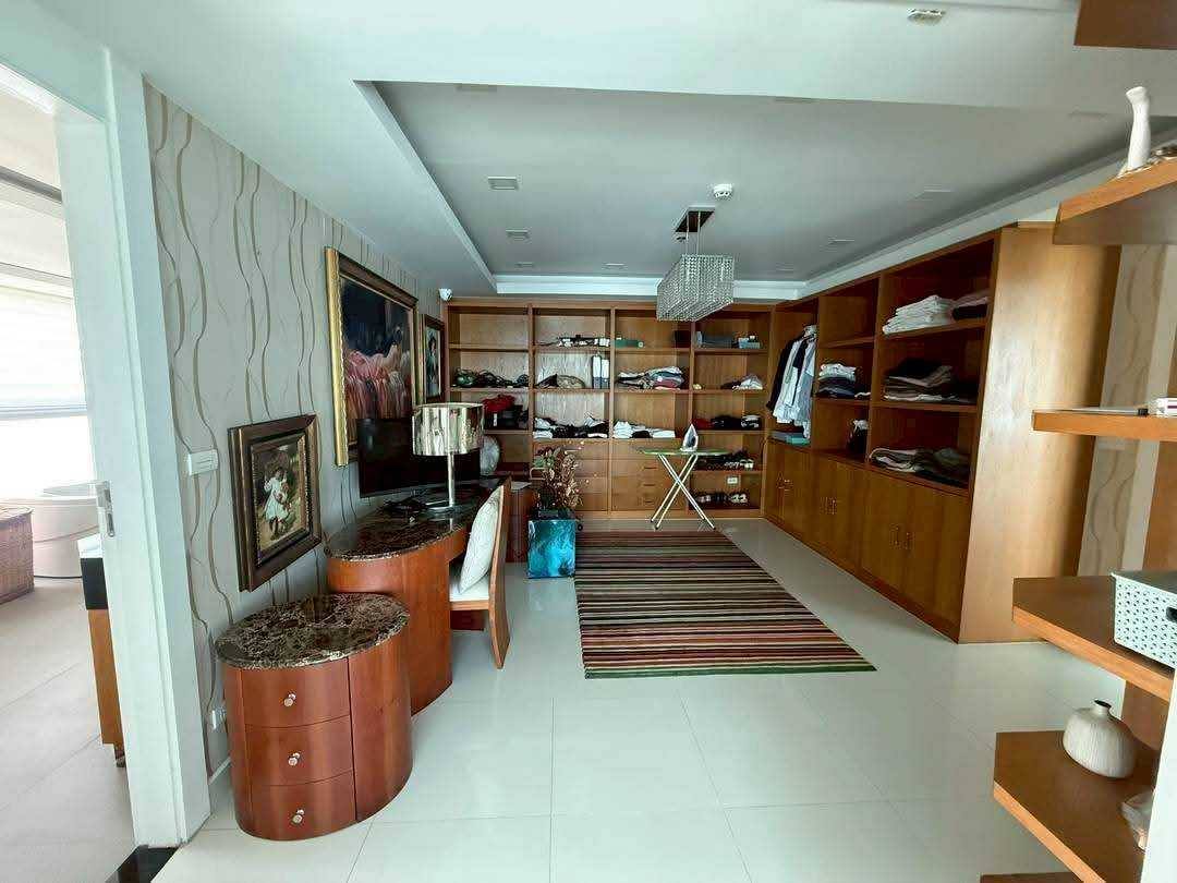 Pent House For Sale