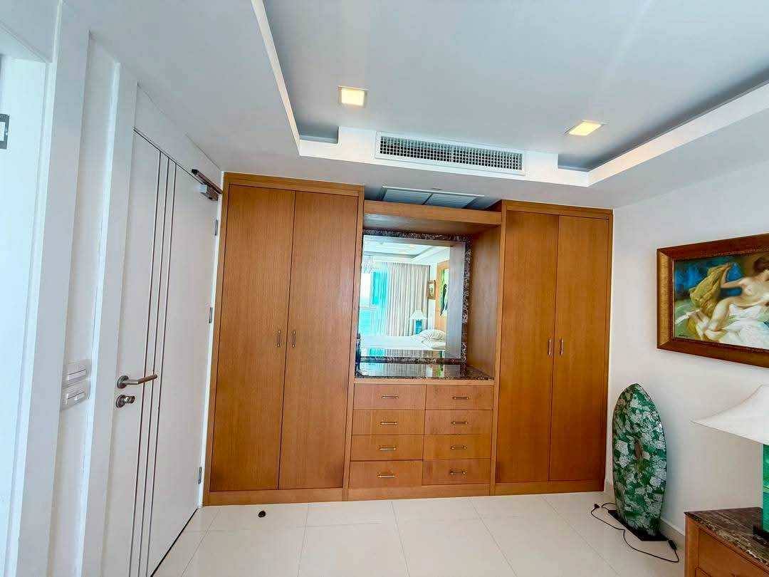 Pent House For Sale