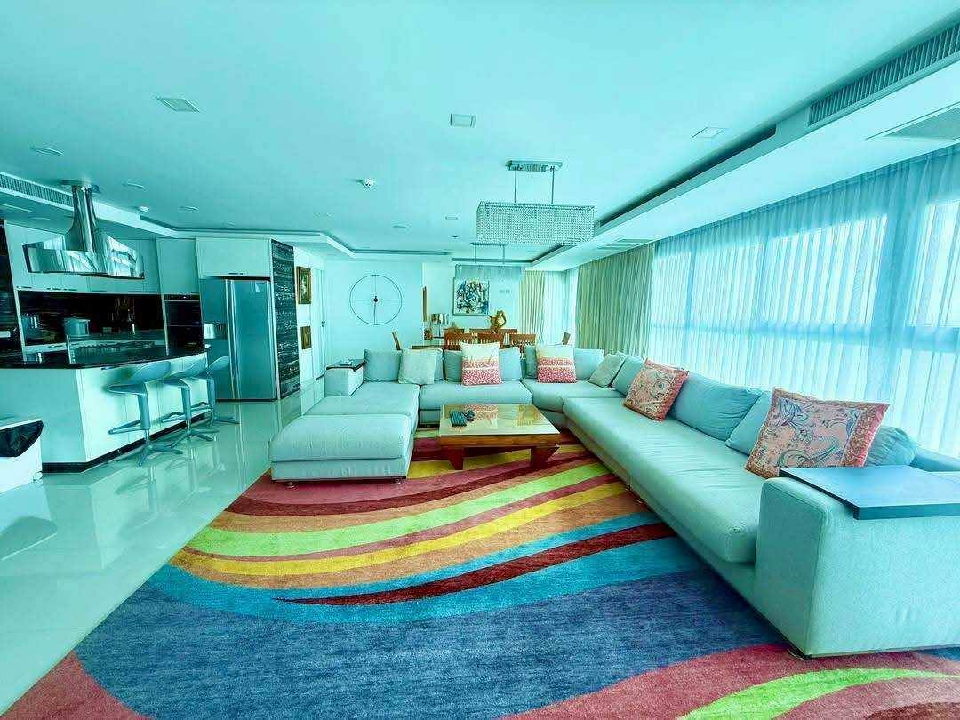 Pent House For Sale