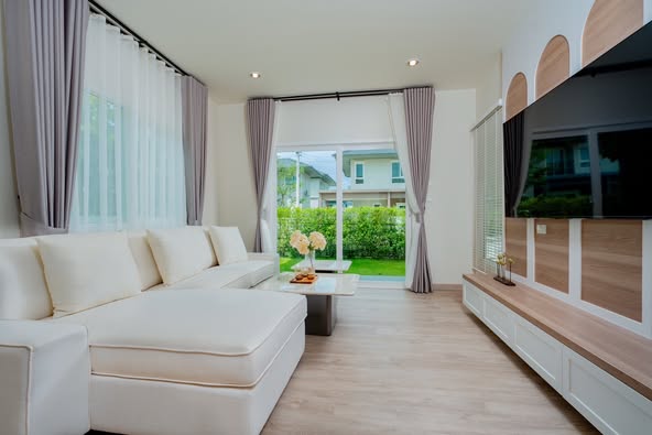 Detached House For Rent