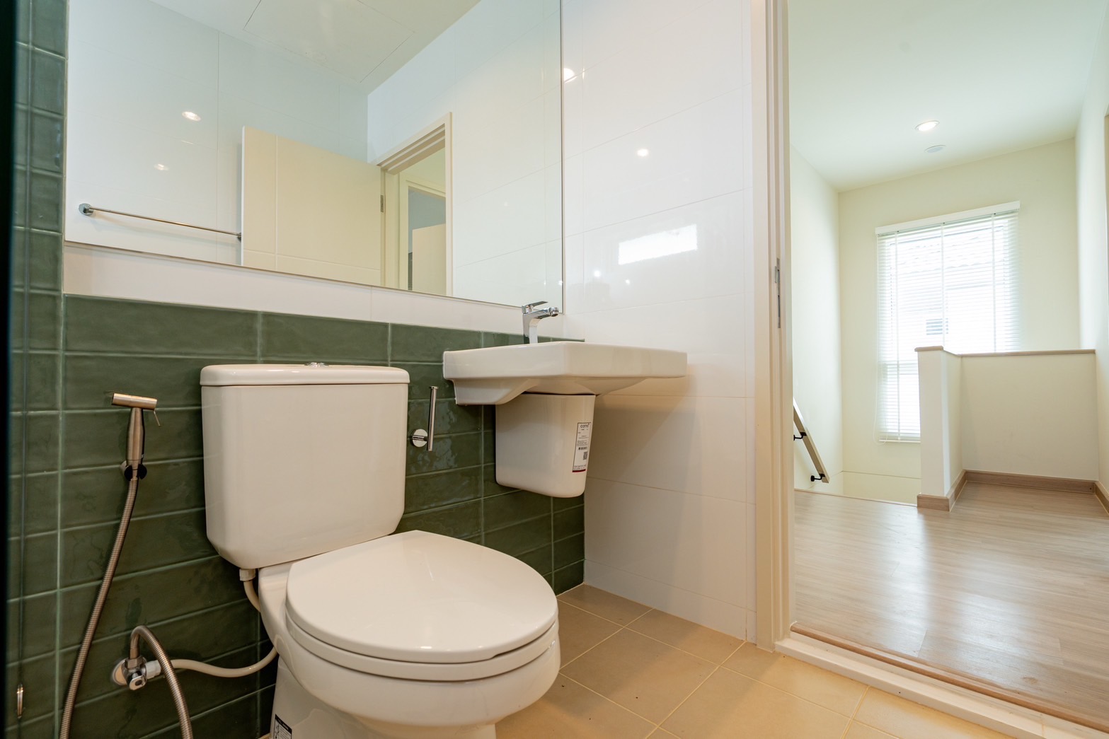 Detached House For Rent