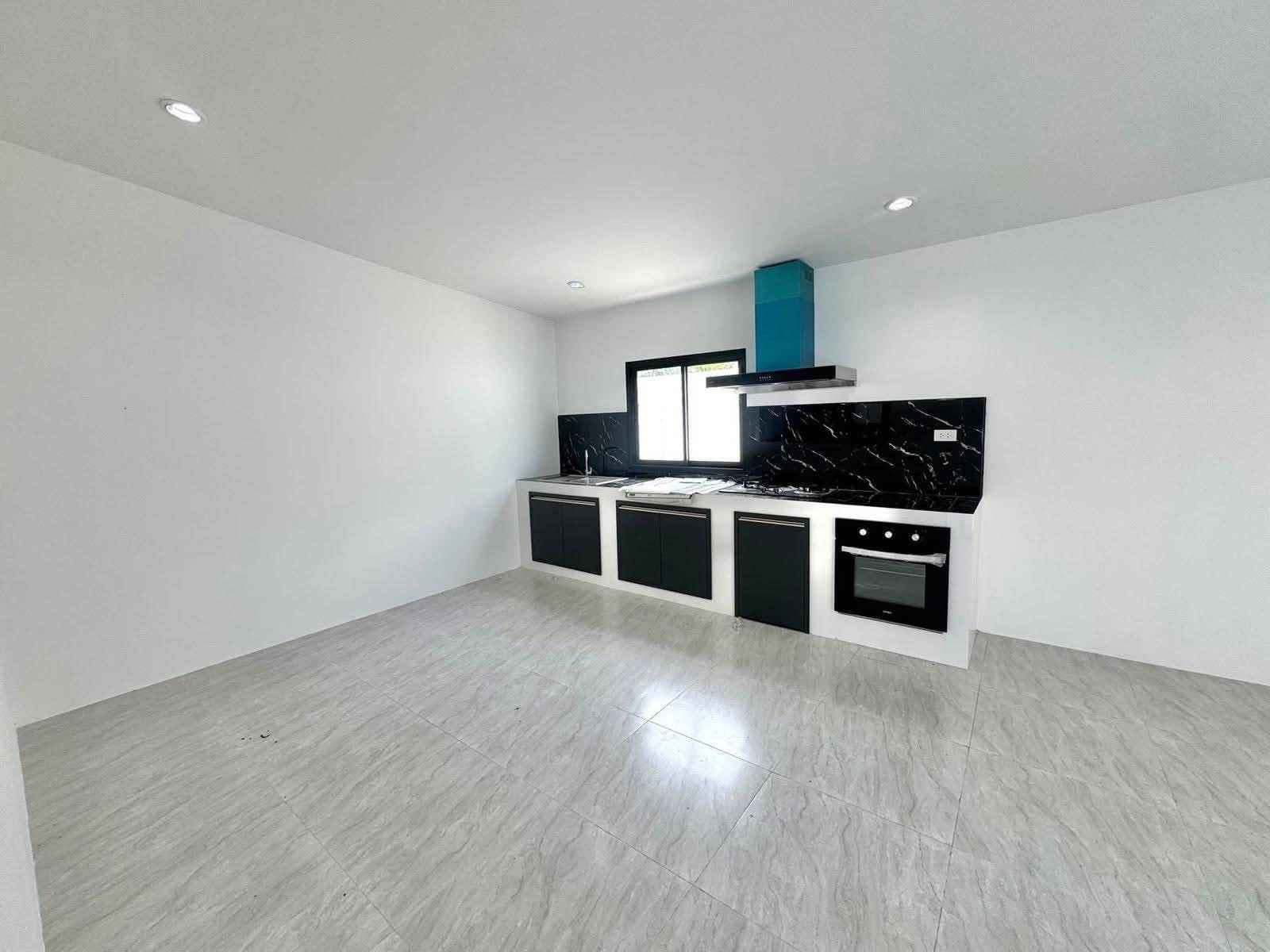Detached House for Sale