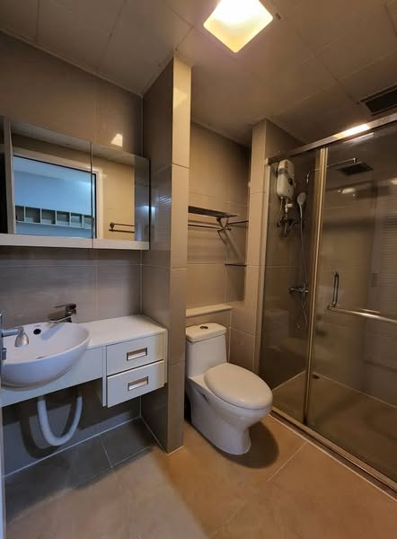 Two Bed Room Condo For Rent