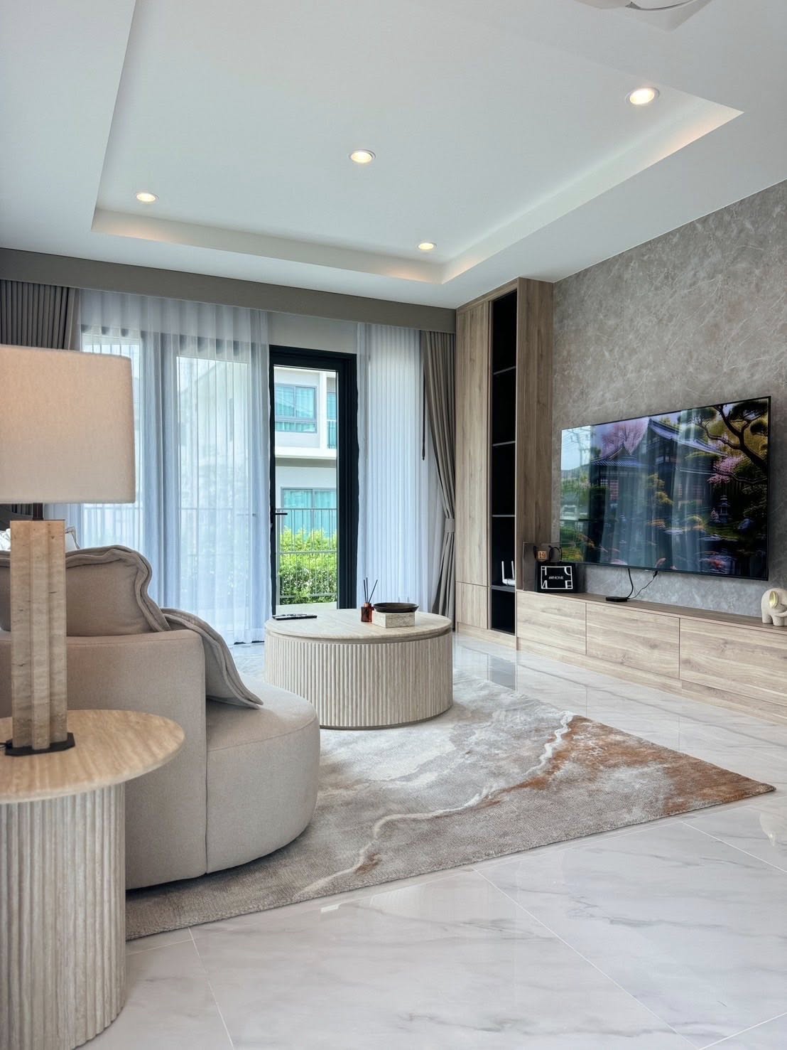 Luxury Detached House For Rent