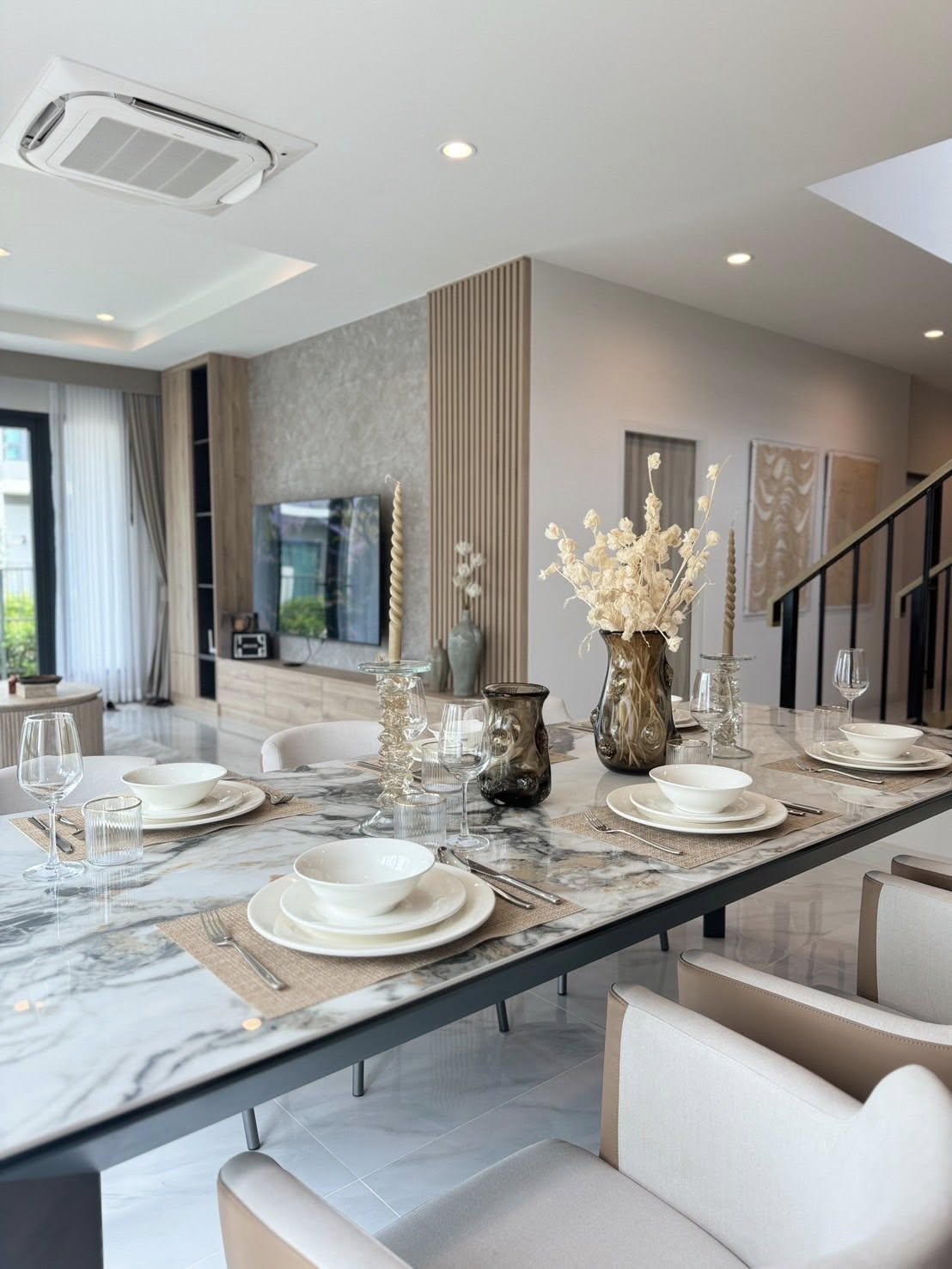 Luxury Detached House For Rent