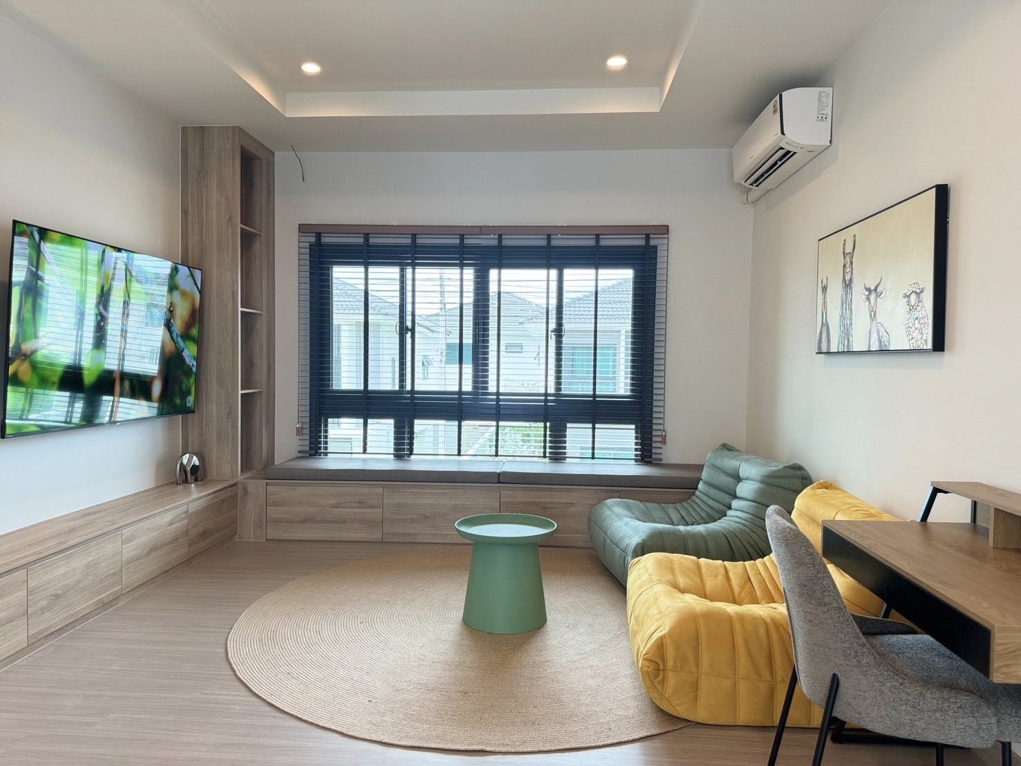 Luxury Detached House For Rent