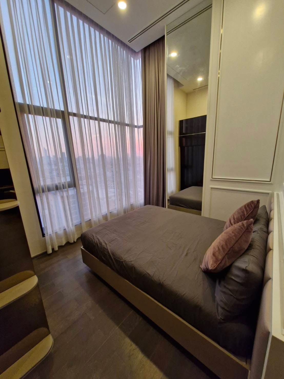 Duplex Two Bedroom Apartment For Rent 