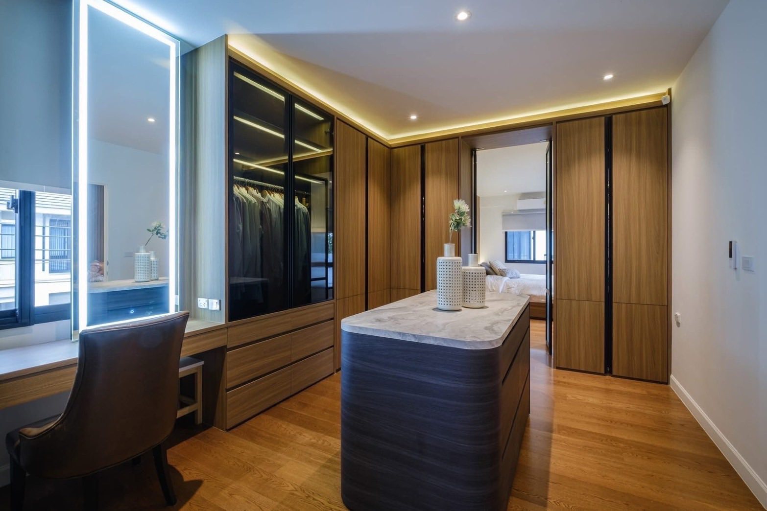 Detached House For Rent