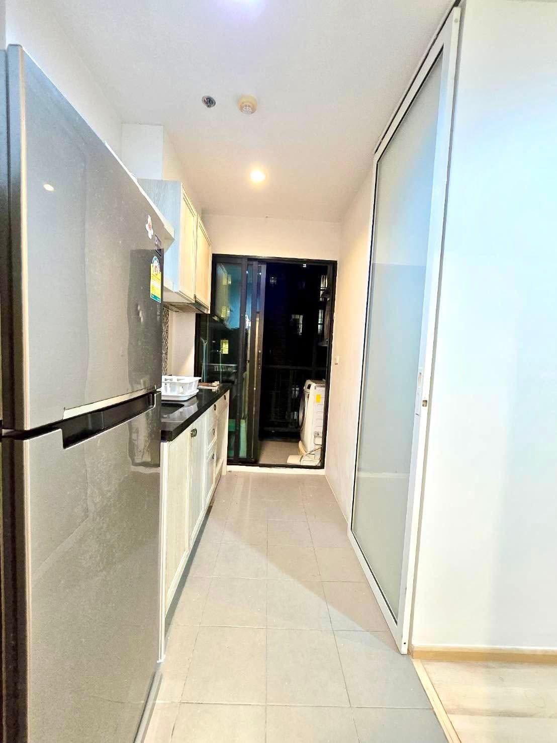 One Bedroom Condo For Rent