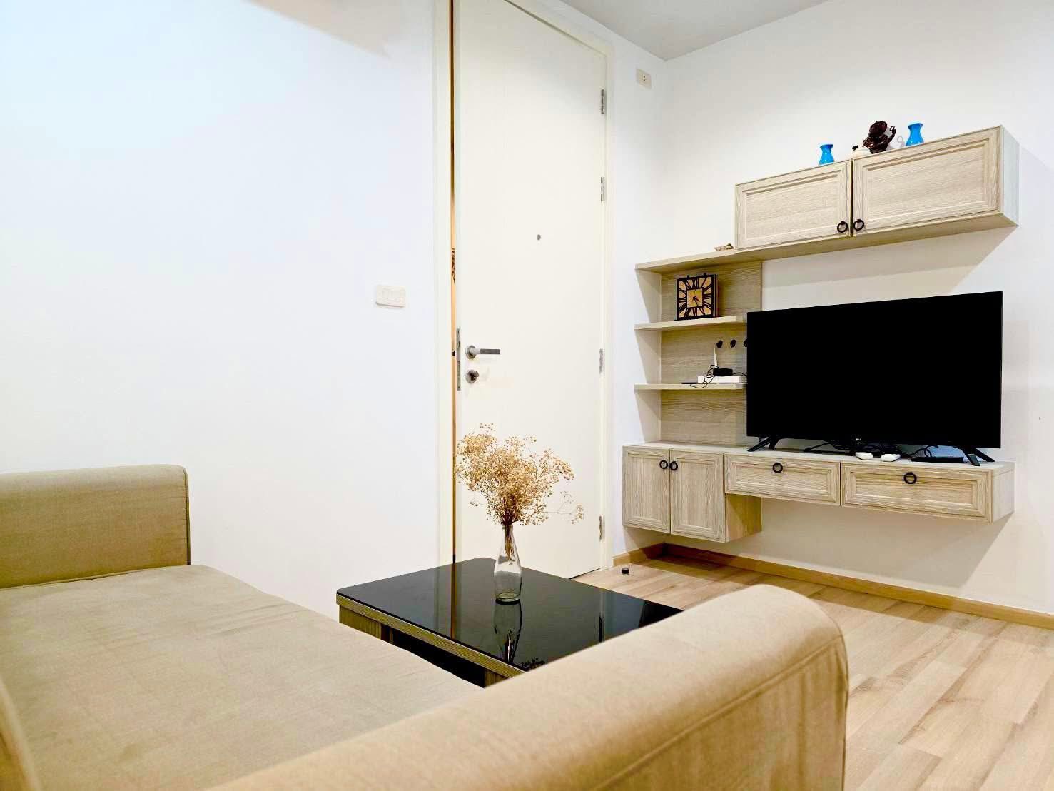 One Bedroom Condo For Rent