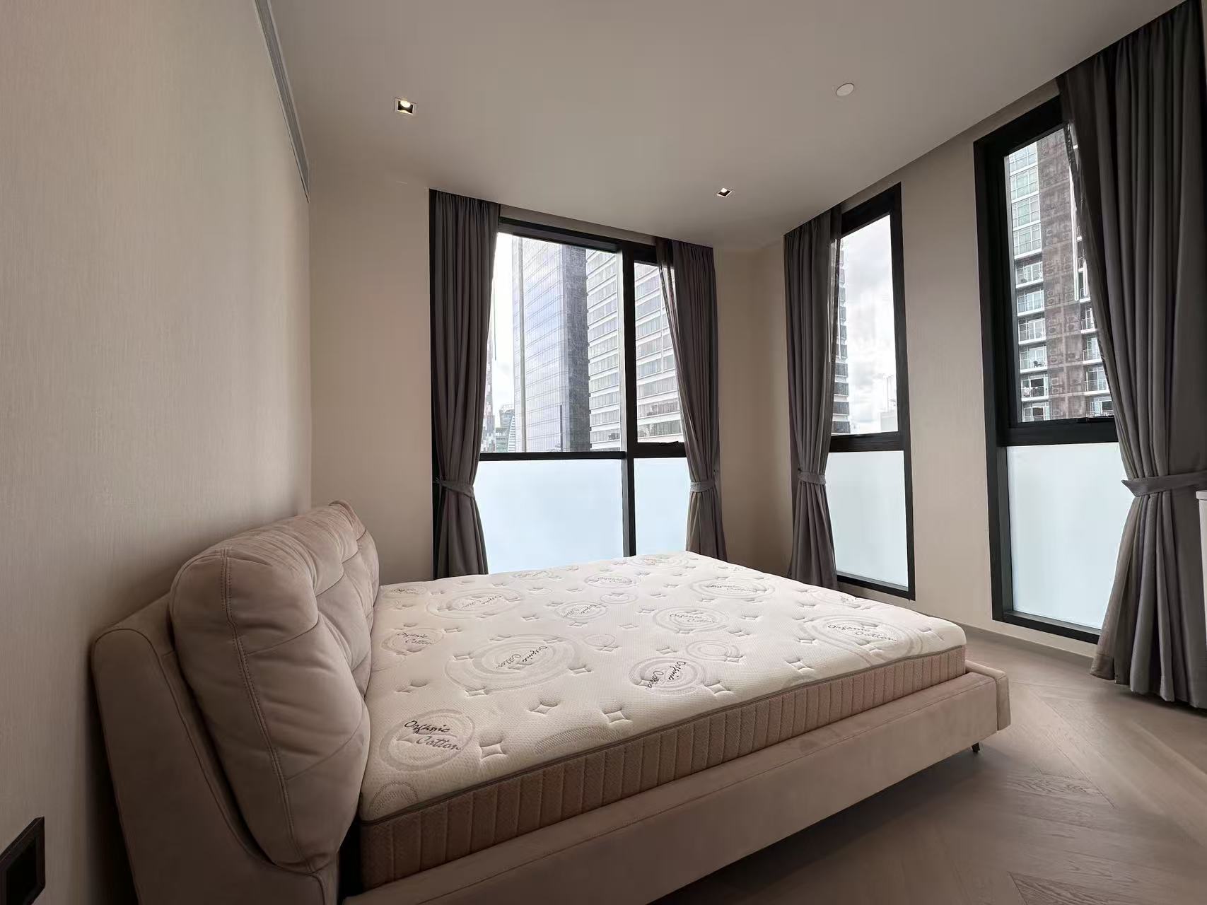 Luxury Four Bedroom Apartment For Rent
