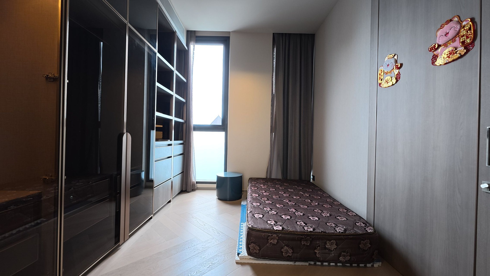 Luxury Four Bedroom Apartment For Rent