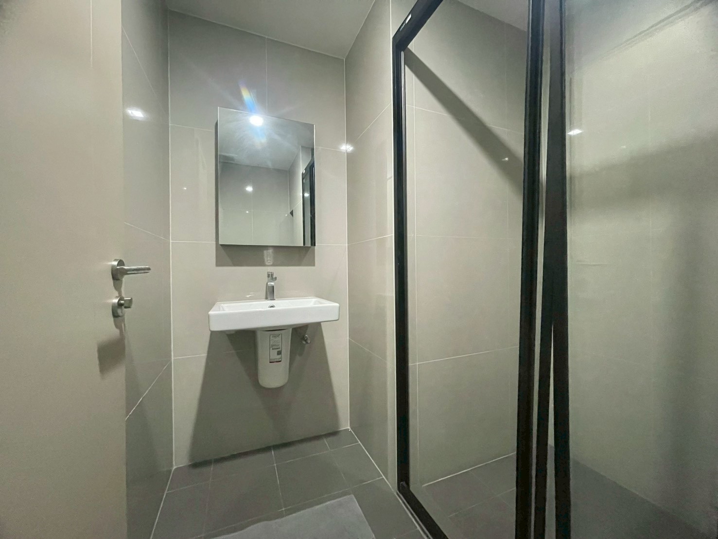 One Bedroom Condo For Rent