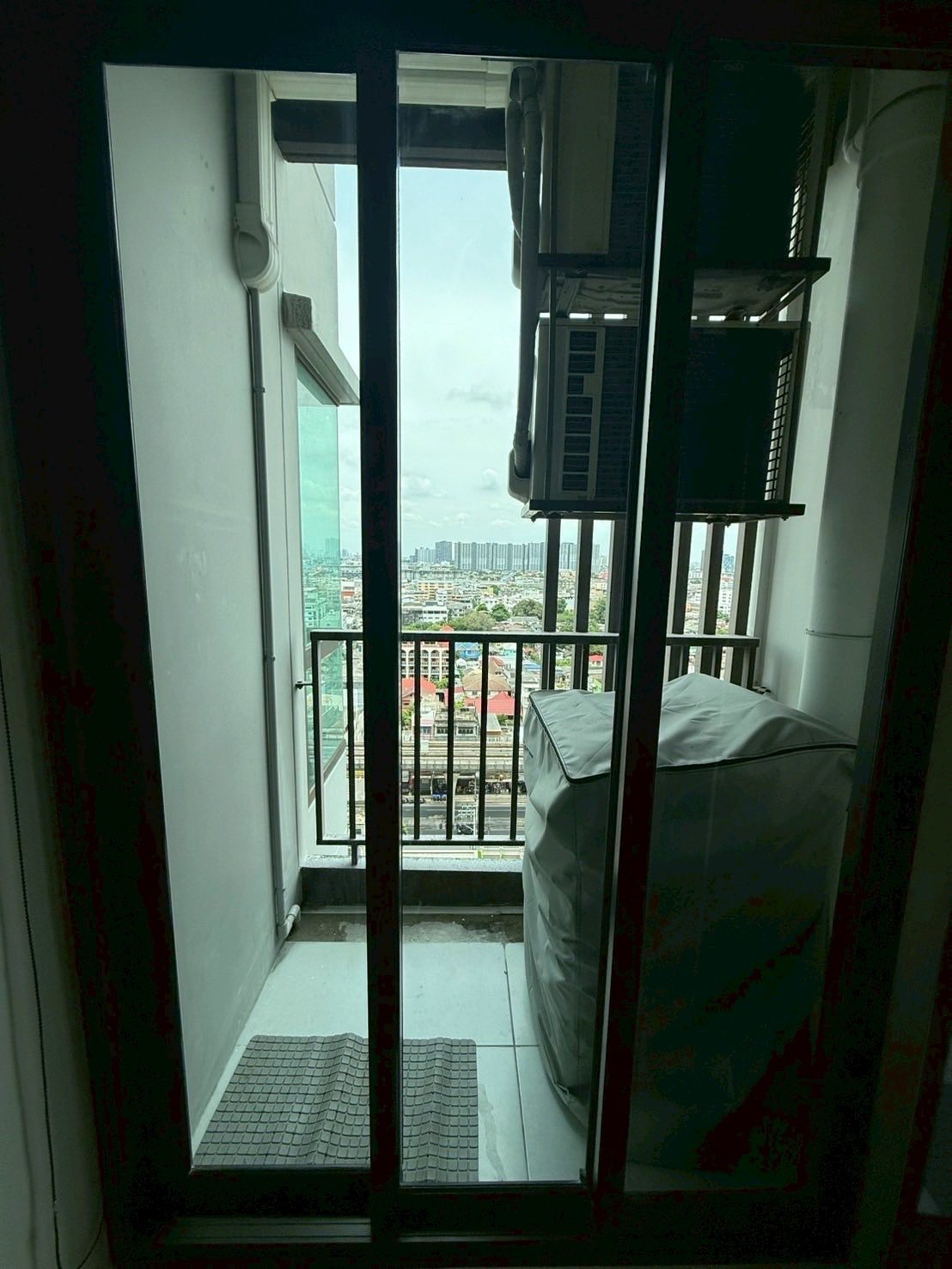 One Bedroom Condo For Rent