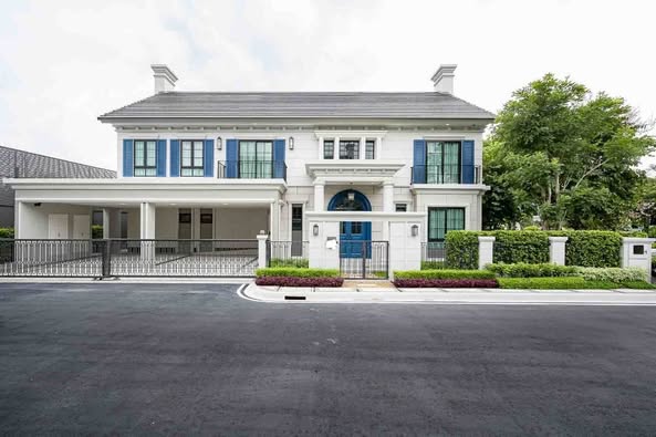Beautiful Detached House For Rent