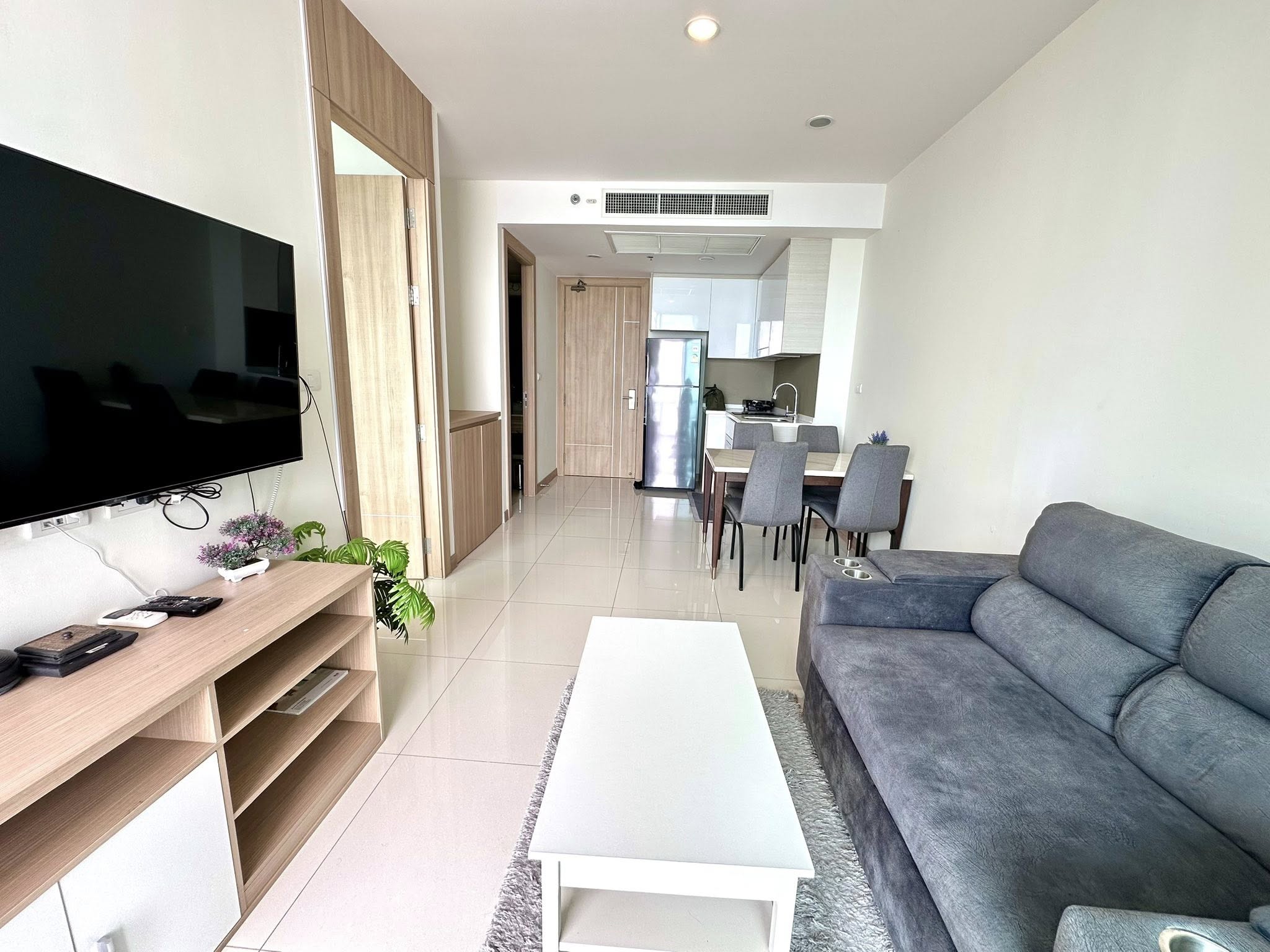 One Bedroom Condo For Rent