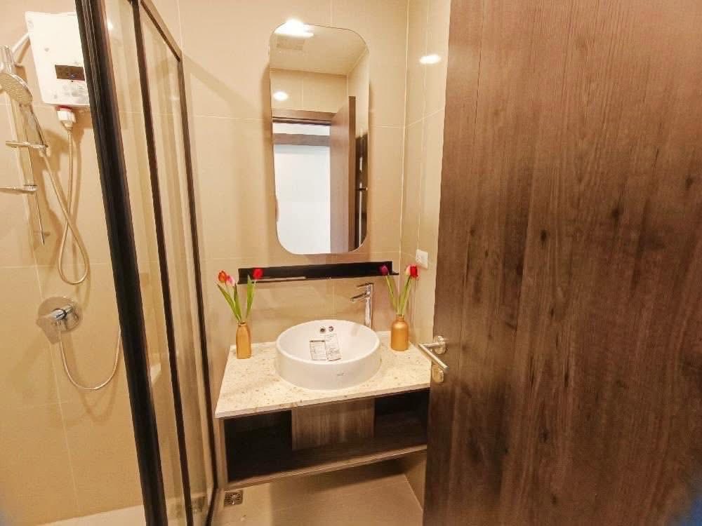 One Bedroom Condo For Rent